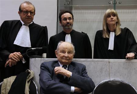 Jacques Servier face aux victimes au procès du Mediator