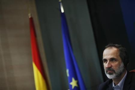 Al Khatib demande à Assad de céder le pouvoir et de s’exiler