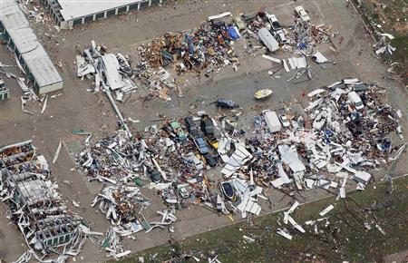 Les recherches se poursuivent dans Moore dévastée