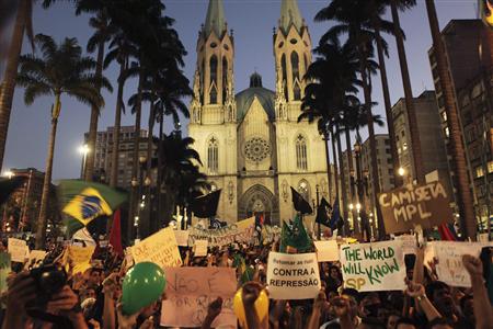 Manifestations à Sao Paolo, l'armée dans cinq villes
