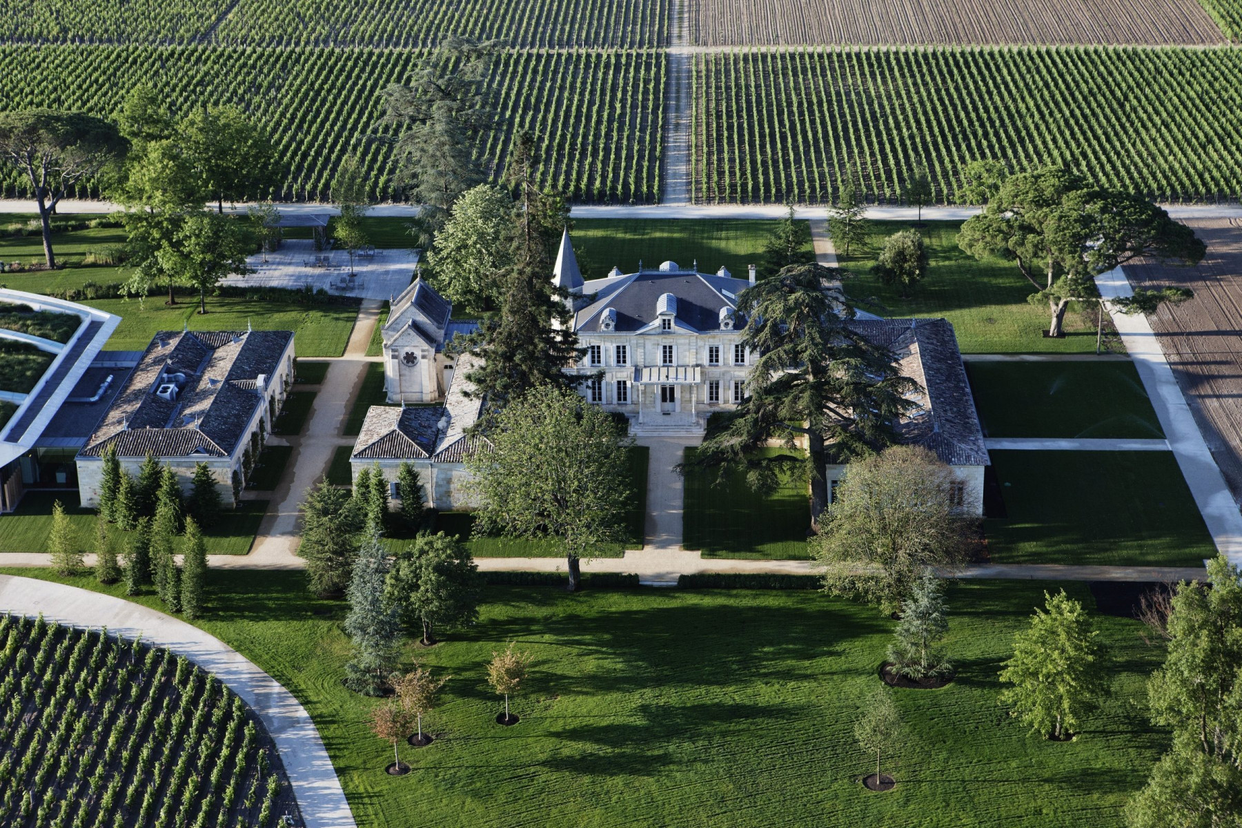 Chateau cheval blanc face.jpg