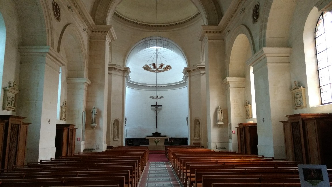 Eglise St Jacques - Angouleme 2.jpg