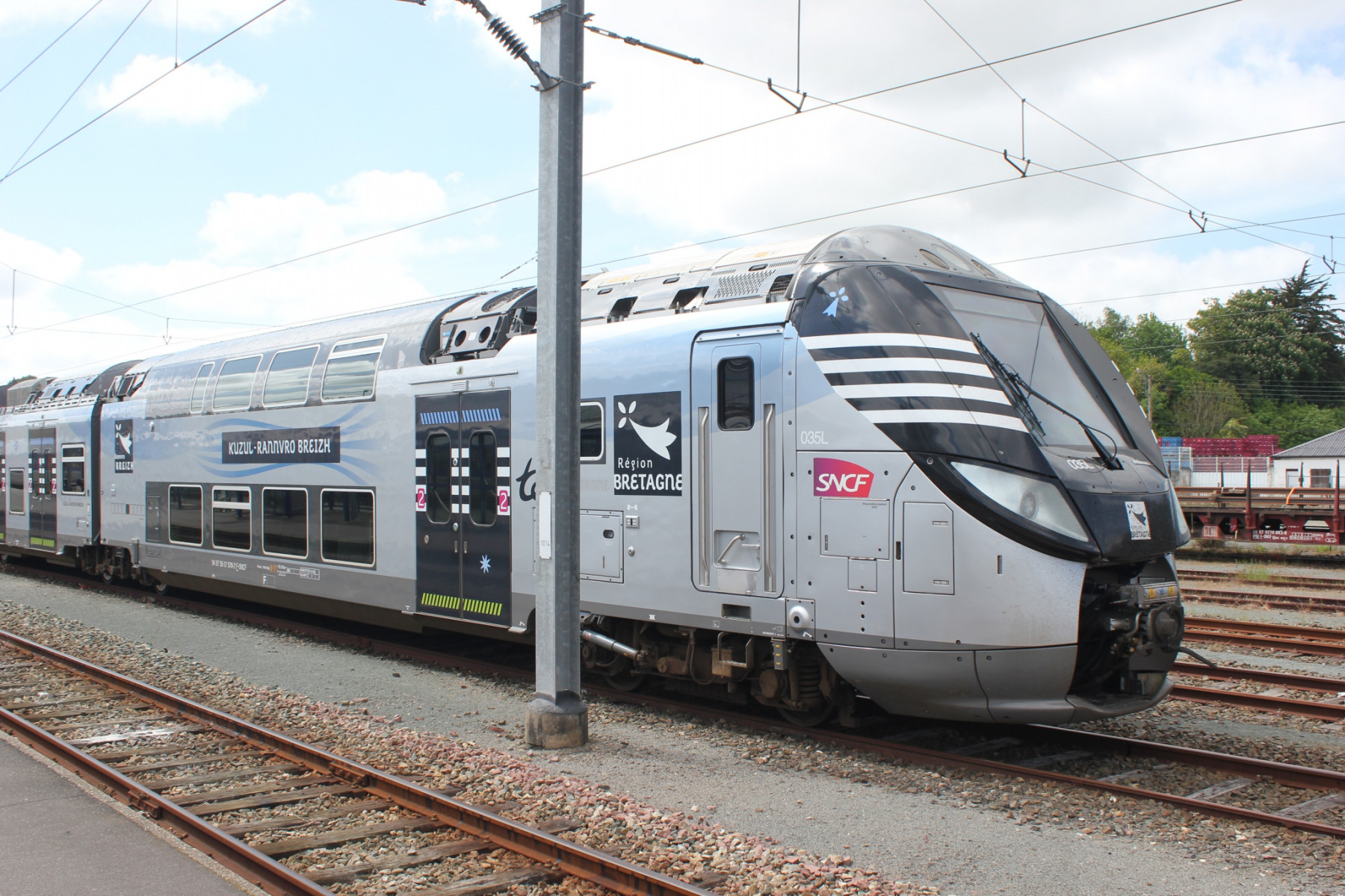 TER_Bretagne_(SNCF_Class_Z_55500).jpg