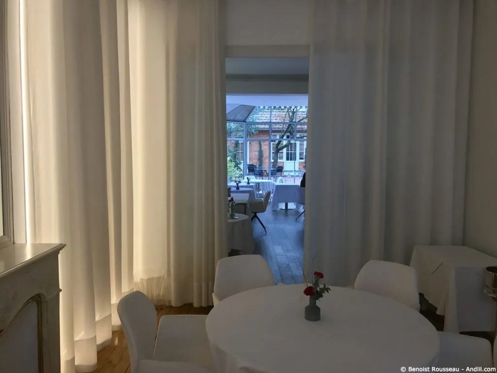 Le cadre au pavillon des boulevards